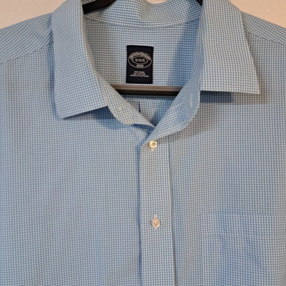 Brooks Brothers Men's Blue & White Check Button Down Shirt - Picture 3 of 9